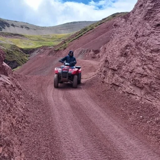 GOOD-TRIPS-4-600x600